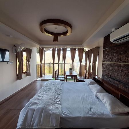 Cloudscape Homestay Pīrmed 外观 照片
