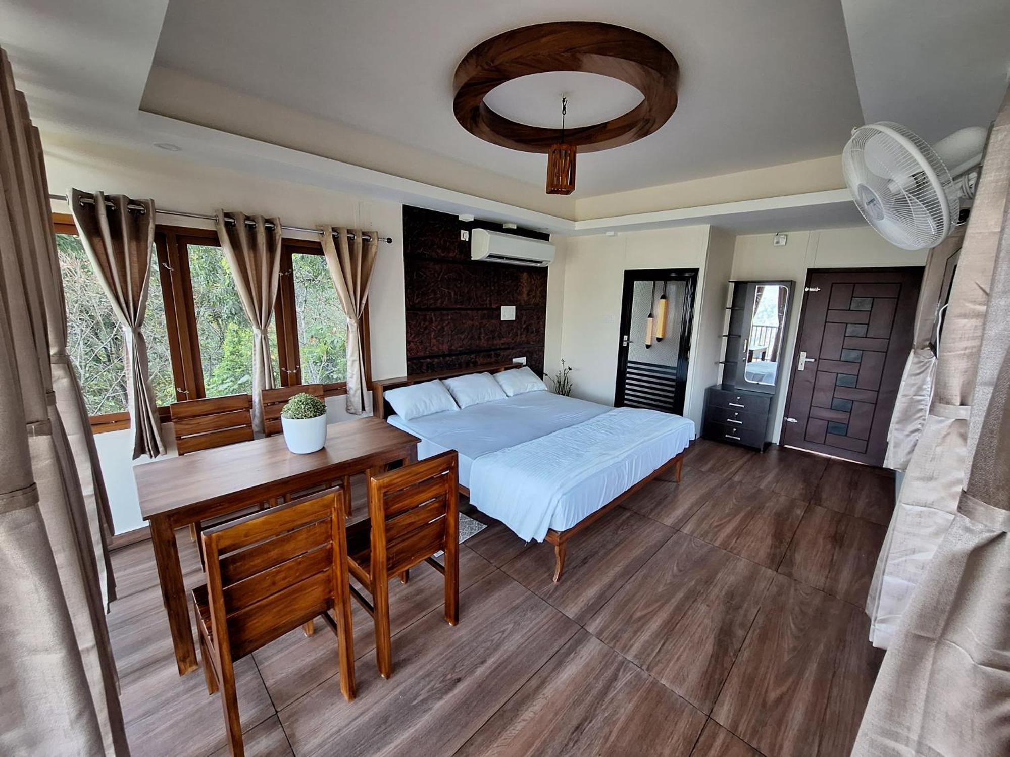 Cloudscape Homestay Pīrmed 外观 照片